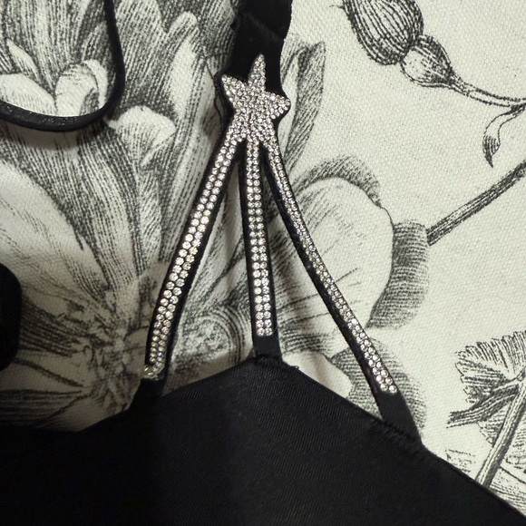 Victoria's Secret Starstruck Very Sexy Push-up Bra 36DD - Picture 5 of 5